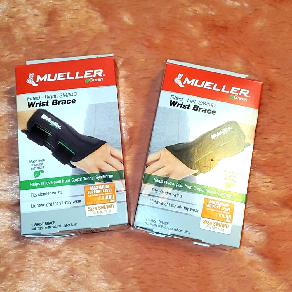 Black Mueller Right & Left Wrist Braces